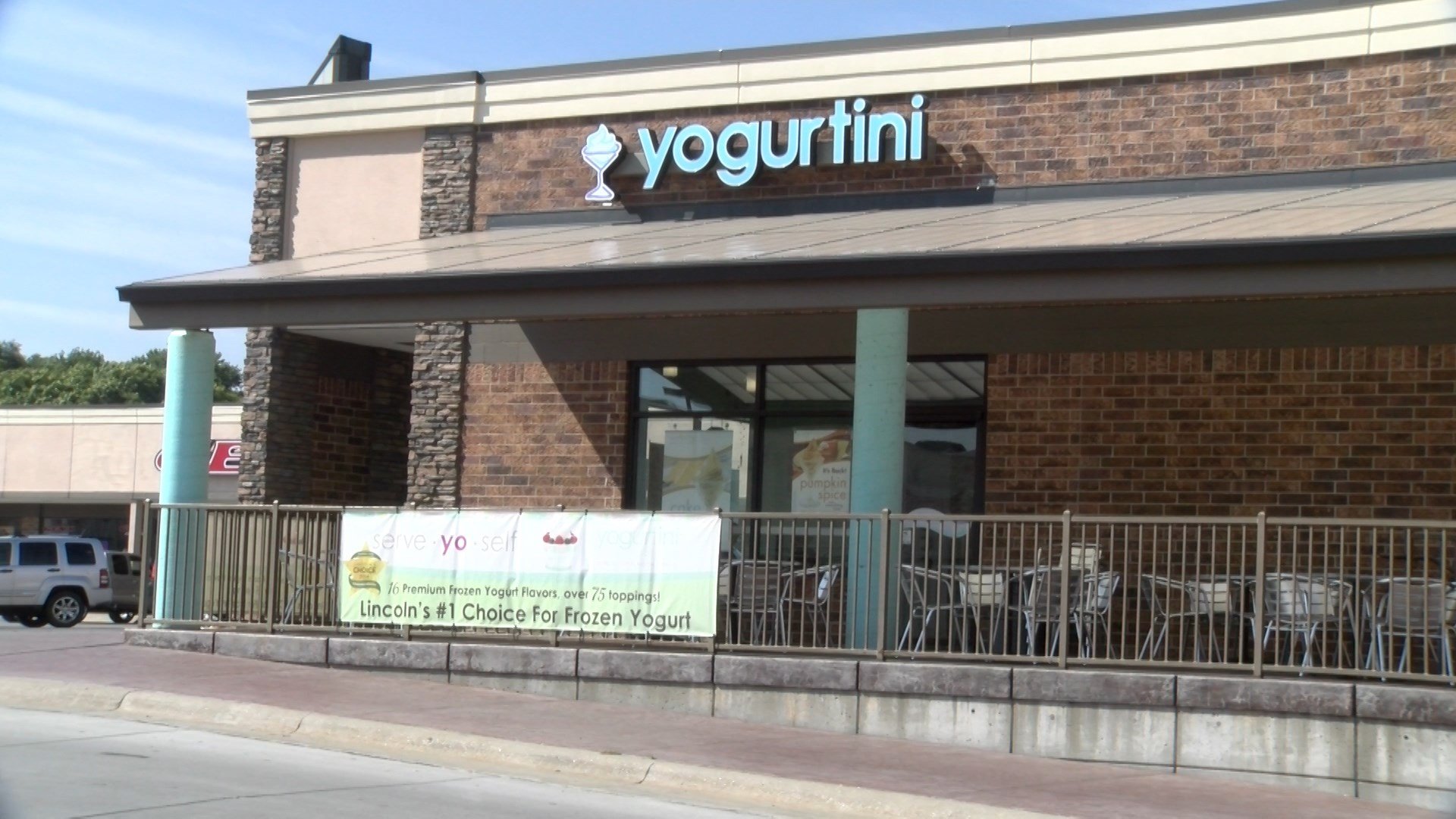 Frozen Yogurt shop holds fundraiser for Irma victims