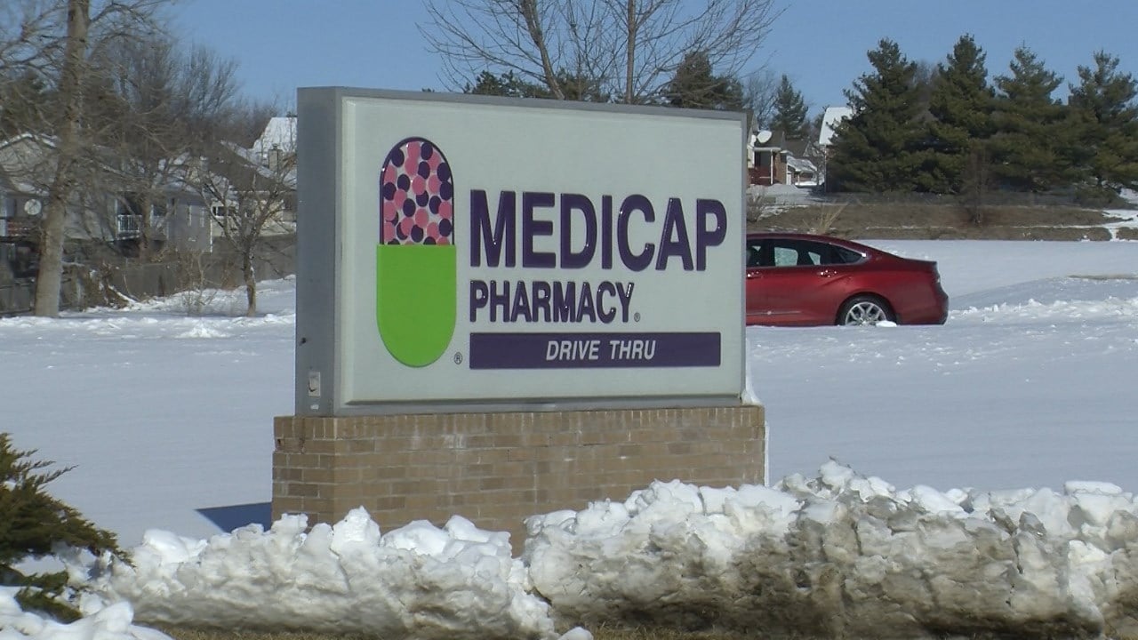 Thieves burglarize Medicap Pharmacy