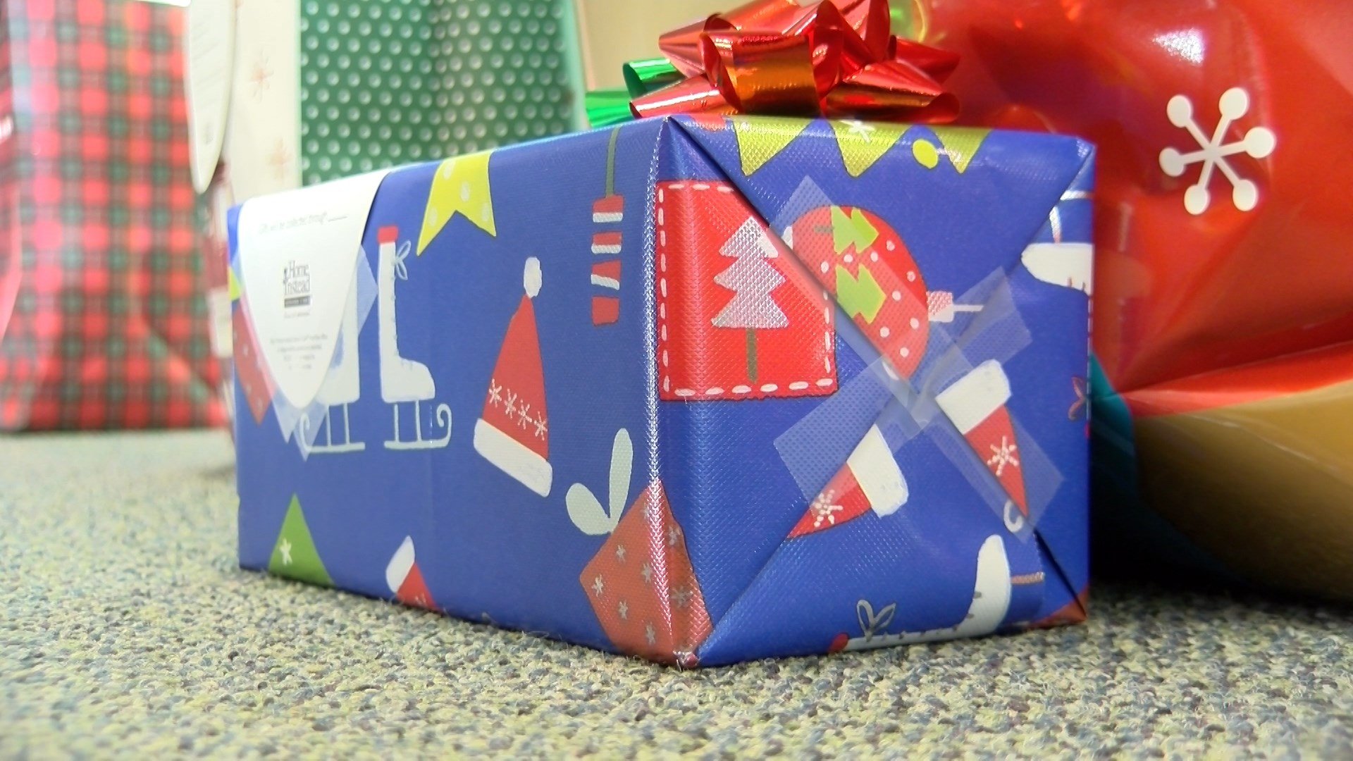 In the season of giving, over 1,000 Christmas gifts collected for Seniors without a family or in need