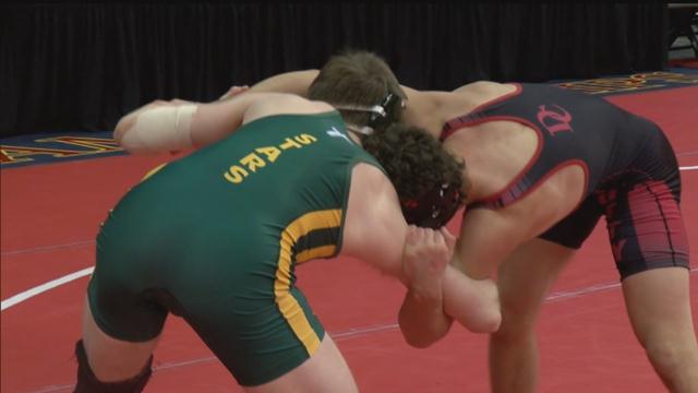 State Wrestling: Area standouts advance to semifinals