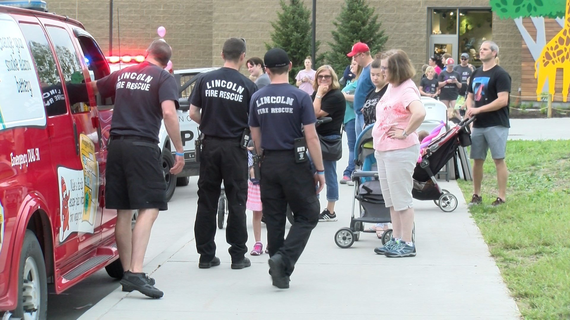 36th annual LFR Fun Run held at Lincoln Children's Zoo