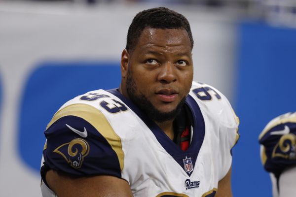 Ndamukong Suh signs one-year deal with Tampa Bay