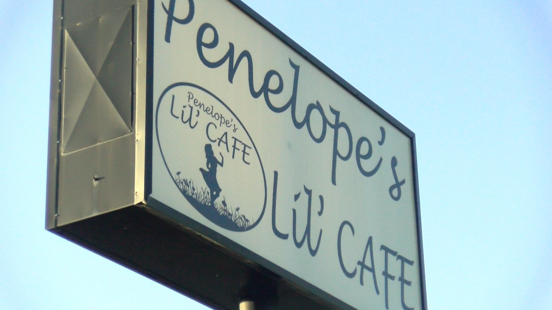 Food Friday: Penelope's Lil' Cafe focuses on family, fun, and comfort food
