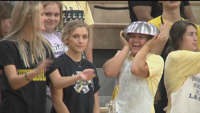 Lincoln Pius X volleyball tops Lincoln Southeast