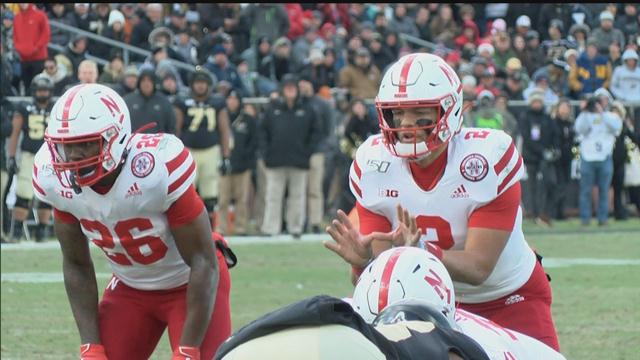 Huskers stressing efficiency on offense against bullish Badgers